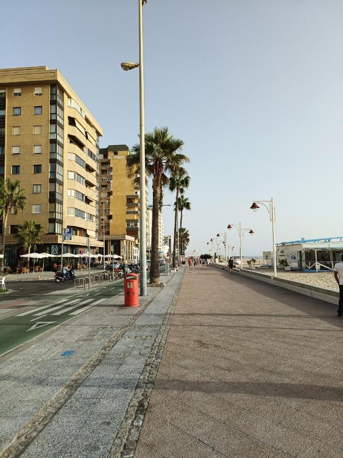 Piso Avenida Junto A La Playa Apartment Cádiz Exterior photo